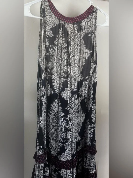 ODDY Navy Blue and White Printed Sleeveless Tunic with Maroon Accents - Picture 2 of 4